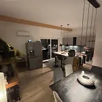 Appartement Vollklimatisierte Maisonette -whirlpool, Dachterrasse, Weitblick, Fahrstuhl, Kliniknaehe