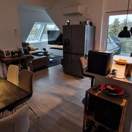 Appartement Vollklimatisierte Maisonette -whirlpool, Dachterrasse, Weitblick, Fahrstuhl, Kliniknaehe