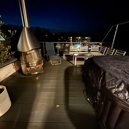 דירה Vollklimatisierte Maisonette -whirlpool, Dachterrasse, Weitblick, Fahrstuhl, Kliniknaehe באד זאלצפלן