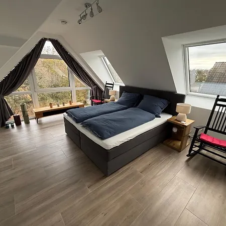 Apartmán Vollklimatisierte Maisonette Wohnung -Whirlpool, Dachterrasse, Weitblick, Fahrstuhl, Kliniknaehe