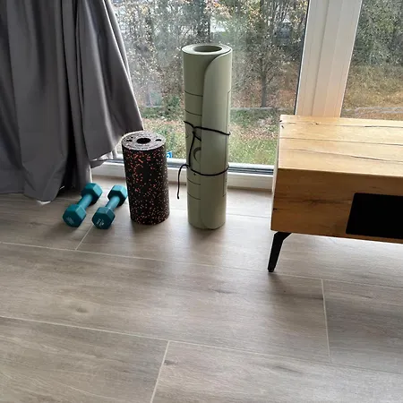 Vollklimatisierte Maisonette -whirlpool, Dachterrasse, Weitblick, Fahrstuhl, Kliniknaehe شقة *